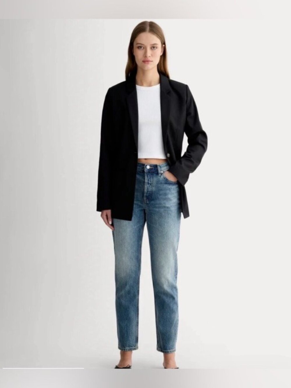 Everlane The 90s Cheaky Jeans Medium Wash Straight Leg - 27 Regular